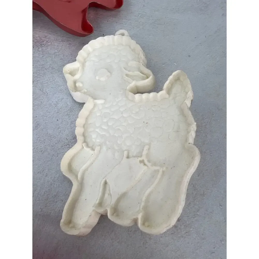 Vintage Easter Cookie Cutters Lamb Easter‎ Egg Bunnies Lot of 4